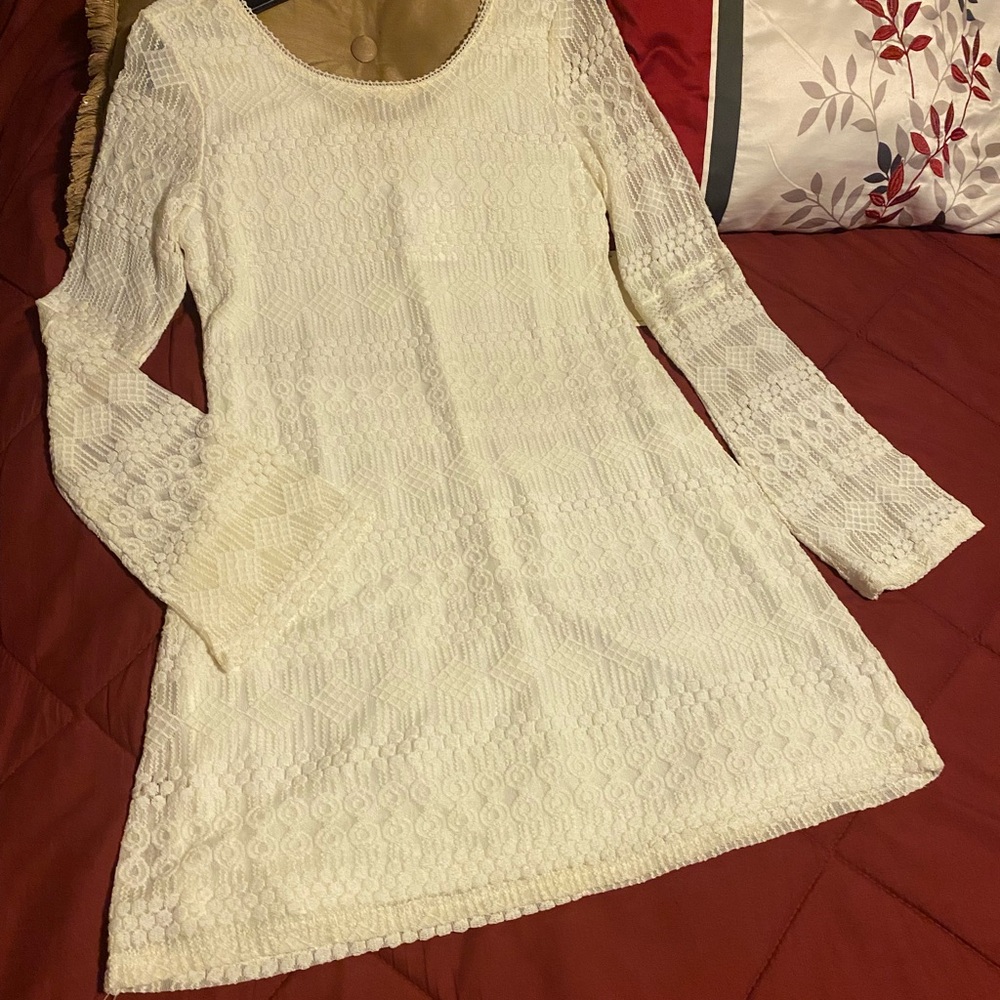 Elegant Cream Lace Dress